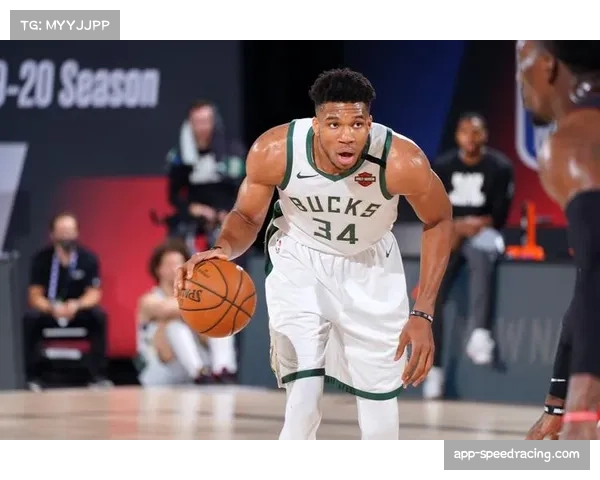 雄鹿字母哥因脚踝伤势继续缺席,凯文波特加里哈里斯出战状态存疑 雄鹿字母哥因脚踝伤势继续缺席,凯文波特加里哈里斯出战状态存疑